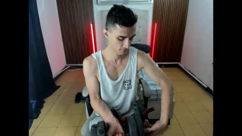 Snapshot of felipe_colinss chatting on 05.19.26 felipe colinss online show from 05.19.26
