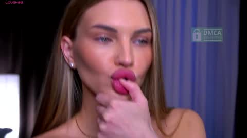 Snapshot of felissiany chatting on 02.16.26 Hello im Nova online show from 02.16.26