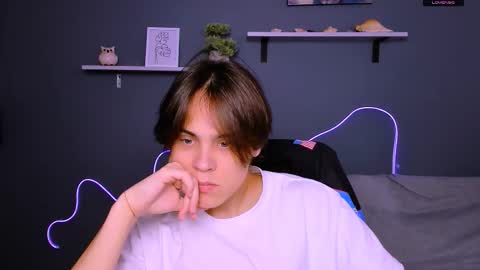 Snapshot of felix_dream_ chatting on 09.21.25 felix_dream_ online show from 09.21.25