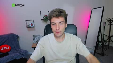 Snapshot of felix_dream_ chatting on 09.22.25 felix_dream_ online show from 09.22.25