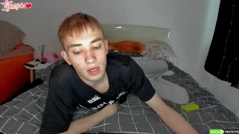 Snapshot of felixcurt69 chatting on 05.19.26 felixcurt online show from 05.19.26