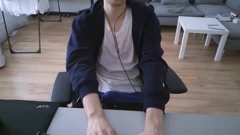 Snapshot of felixsagg chatting on 12.09.24 felixsagg online show from 12.09.24