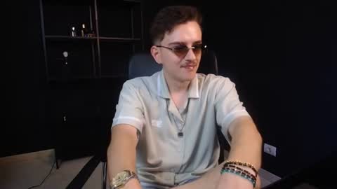 Snapshot of felixstark chatting on 06.25.26 FelixStark online show from 06.25.26