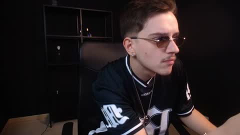 Snapshot of felixstark chatting on 07.12.26 FelixStark online show from 07.12.26