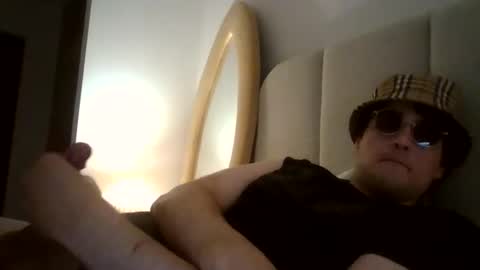 Snapshot of felixthehornycat chatting on 09.29.25 Felix online show from 09.29.25