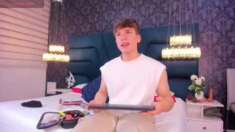 Femboy Max online show from 02.03.26