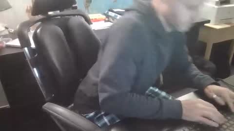 Snapshot of femdomsubby chatting on 04.19.26 femdomsubby online show from 04.19.26