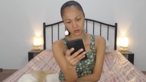 Snapshot of femininets69 chatting on 02.05.25 kaylee online show from 02.05.25