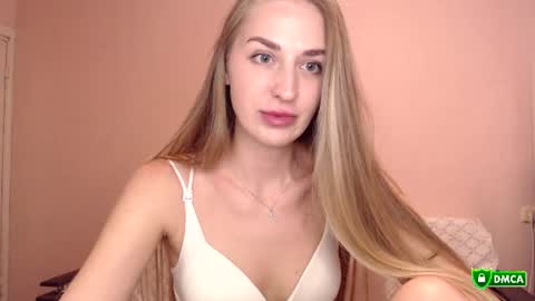 Snapshot of femkedejager chatting on 07.17.26 Femke online show from 07.17.26