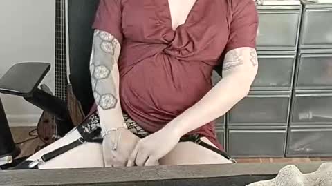 femme_mystique online show from 11.11.25