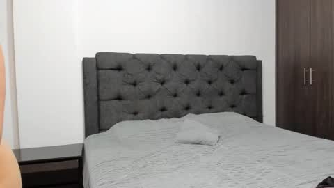 Fenix Golden17 ---- Every night after 2200 time Colombia online show from 12.30.24