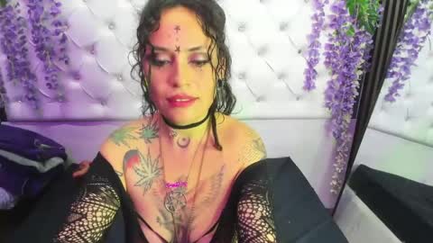 Snapshot of fenix_lilith69 chatting on 05.27.26 Fenix Lilith69 online show from 05.27.26