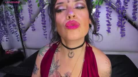 Snapshot of fenix_lilith69 chatting on 05.29.26 Fenix Lilith69 online show from 05.29.26