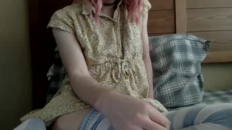 Snapshot of fenn88_ chatting on 04.27.26 fenn88_ online show from 04.27.26