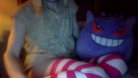 Snapshot of fenn88_ chatting on 05.21.26 fenn88_ online show from 05.21.26