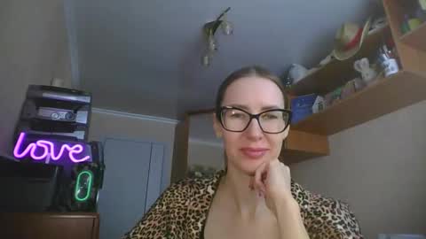 Snapshot of feraliss chatting on 03.10.26 feraliss online show from 03.10.26