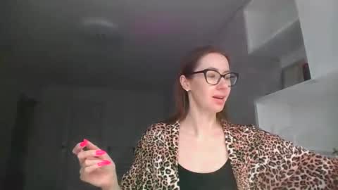 Snapshot of feraliss chatting on 04.05.26 feraliss online show from 04.05.26
