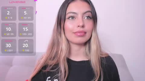 Snapshot of fernanda_aaa chatting on 05.11.26 fernanda online show from 05.11.26