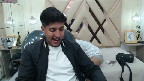 FER PHOENIX online show from 01.28.25