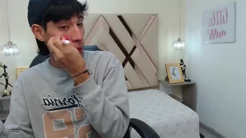 FER PHOENIX online show from 02.20.25