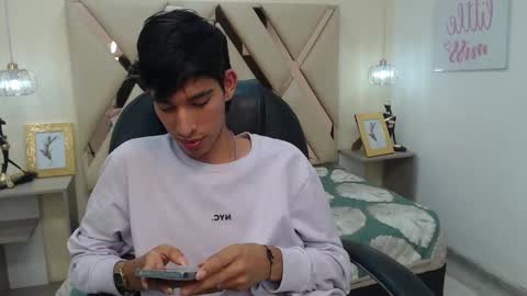 FER PHOENIX online show from 02.28.25