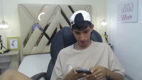 FER PHOENIX online show from 03.06.25