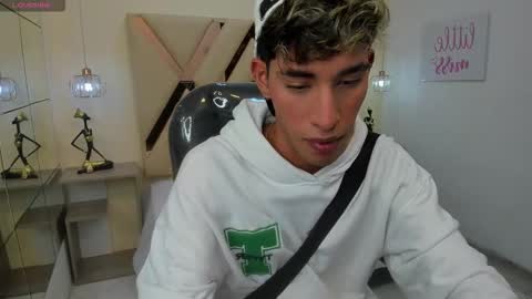 FER PHOENIX online show from 10.07.25