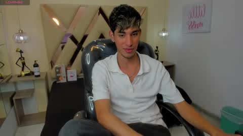 FER PHOENIX online show from 10.18.25