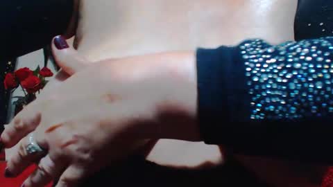 Snapshot of fetish_erotic_club chatting on 09.16.25 pregnant hairyc2cbigboobs mature online show from 09.16.25