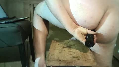 Snapshot of fetish_slut86 chatting on 11.04.25 fetish_slut86 online show from 11.04.25