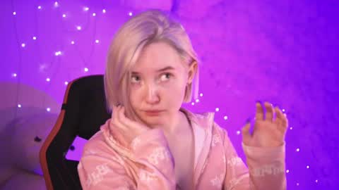 Rey online show from 12.13.24