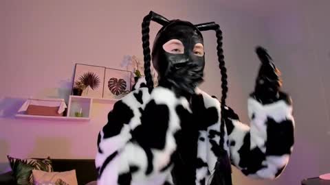 Rey online show from 12.22.24