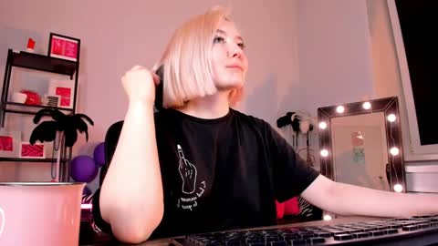 Rey online show from 01.18.25