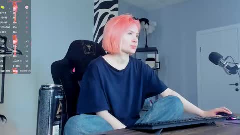 Rey online show from 10.04.25