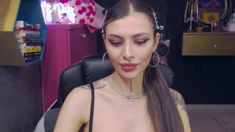 Sarah online show from 03.03.25