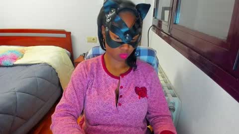 Snapshot of fexiblebody chatting on 12.24.24 FEXIBLEBODY followe guys in chaturbatehello b online show from 12.24.24