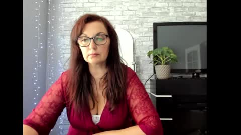 Snapshot of fey_bb chatting on 05.13.26 Milana online show from 05.13.26