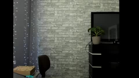 Snapshot of fey_bb chatting on 05.15.26 Milana online show from 05.15.26