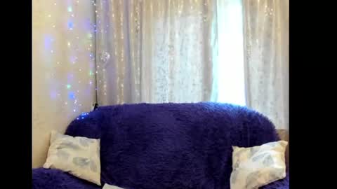 Snapshot of fey_bb chatting on 07.05.26 Milana online show from 07.05.26