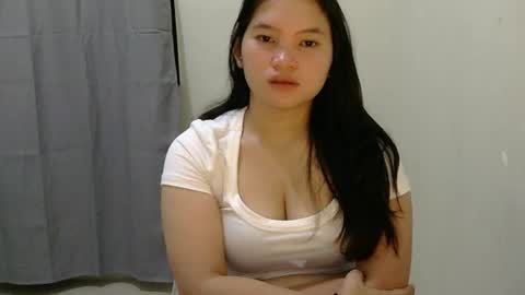 Snapshot of fhwilloughbyxx chatting on 06.26.26 fhwilloughbyxx online show from 06.26.26