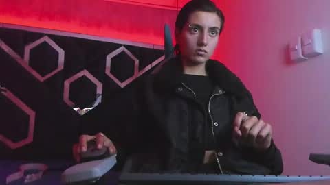   online show from 01.21.25