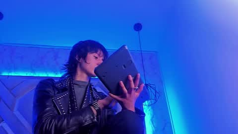   online show from 02.13.25