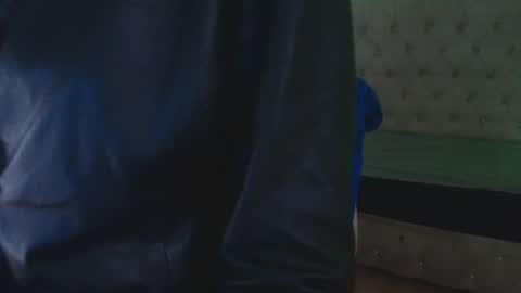   online show from 10.05.25