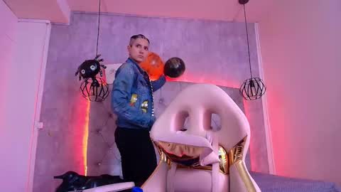   online show from 10.31.25