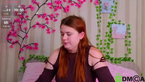 Snapshot of fiery_foxy chatting on 05.06.26 Mabel online show from 05.06.26