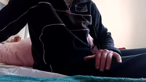 fifi010203 online show from 02.16.25