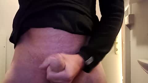 fifi010203 online show from 10.28.25