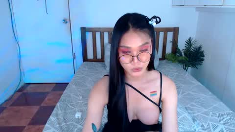 Snapshot of filipina_sassyqirl19xxx chatting on 12.27.24 sweet online show from 12.27.24