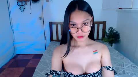 Snapshot of filipina_sassyqirl19xxx chatting on 02.01.25 sweet online show from 02.01.25