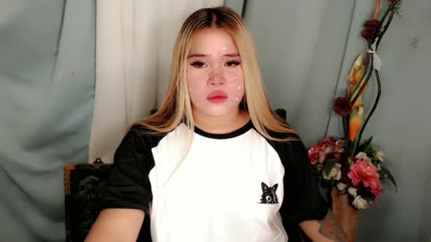 Snapshot of filipina_slutty69xxx chatting on 01.05.25 Angela DONT FORGET TO FOLLOW AND GIVE ME APPRECIATION online show from 01.05.25